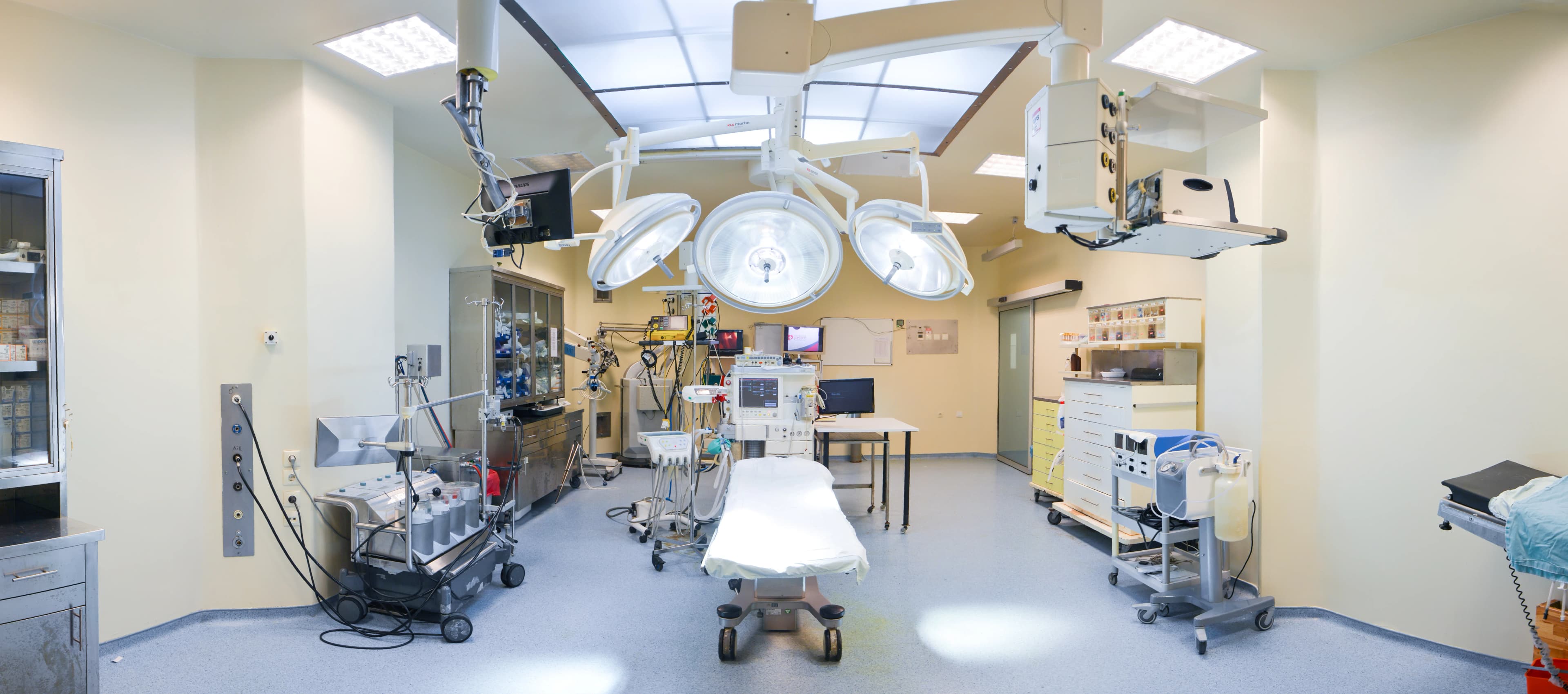 Operating Room Panorama 2