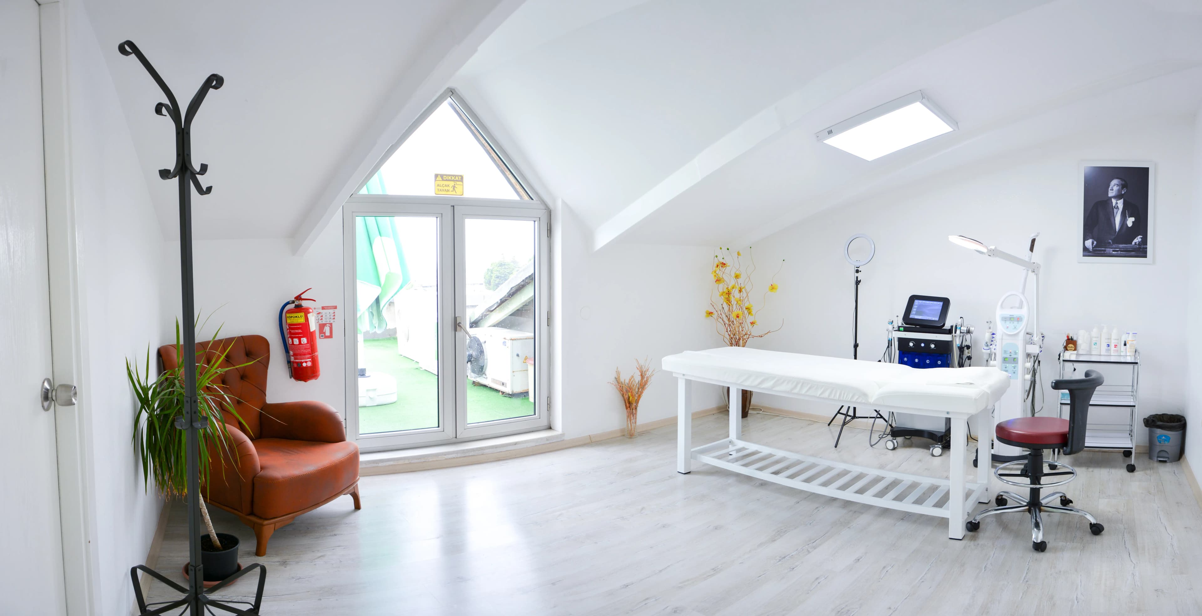 Aesthetic Center Panorama 3