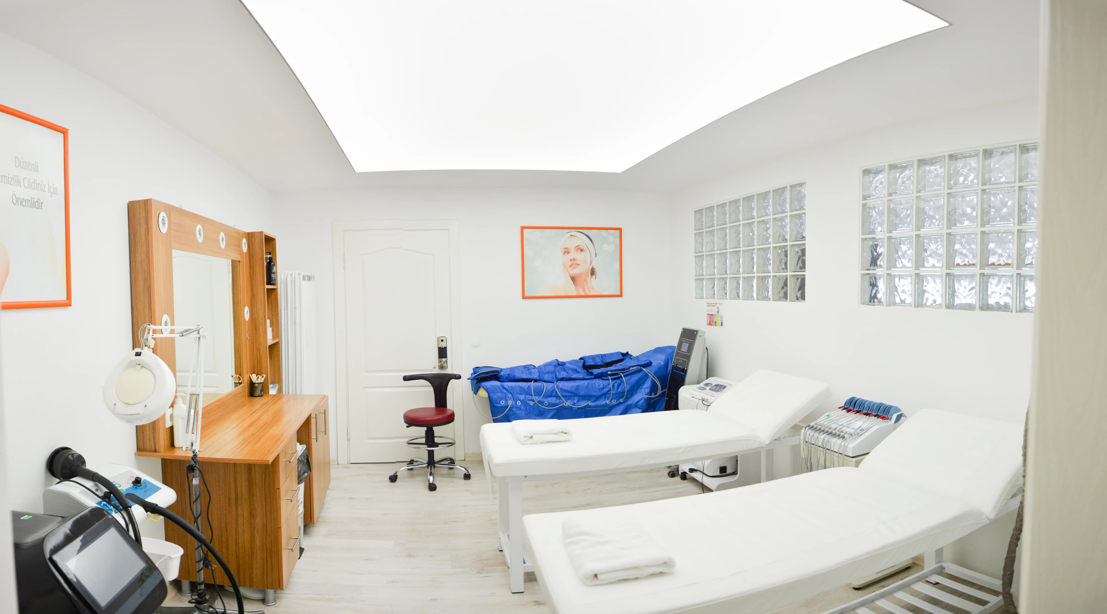 Aesthetic Center Panorama 6